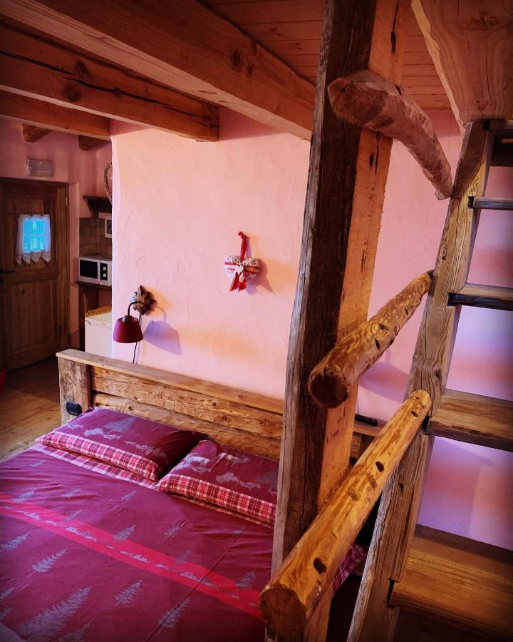 La Ferme Du Grand Paradis Когне Стая снимка